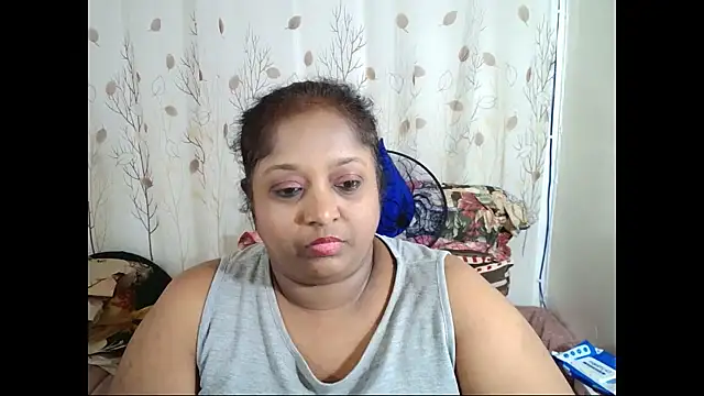 Snapshot of Indiantasha chatting on October 30, 7:04 pm Indiantasha online show from October 30, 7:04 pm