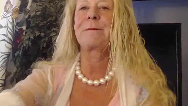 THESensualhorny online show from November 11, 8:22 am