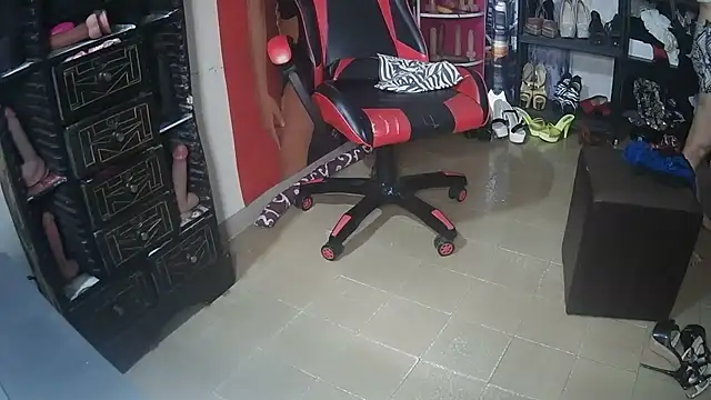 Snapshot of cinquantaxxx chatting on September 22, 1:42 pm cinquantaxxx online show from September 22, 1:42 pm