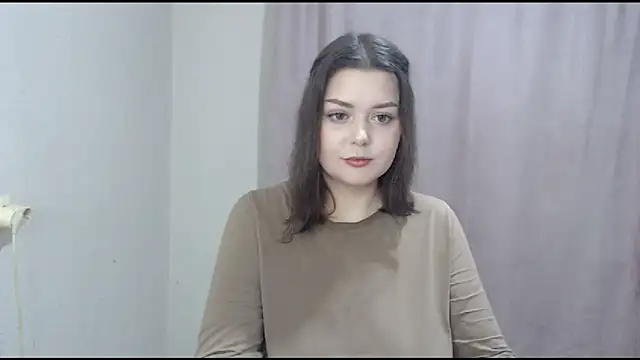 ohhhMie online show from February 8, 4:11 pm