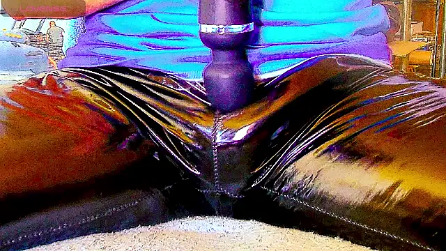 Snapshot of sexypenis75 chatting on September 25, 5:55 pm sexypenis75 online show from September 25, 5:55 pm