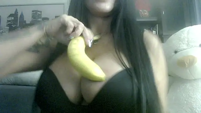 Snapshot of stormylana chatting on October 12, 9:33 am stormylana online show from October 12, 9:33 am