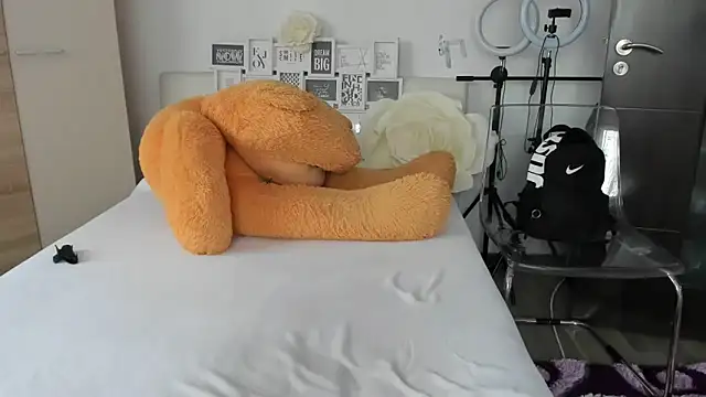 Snapshot of sweetemy4u chatting on October 2, 12:54 pm sweetemy4u online show from October 2, 12:54 pm