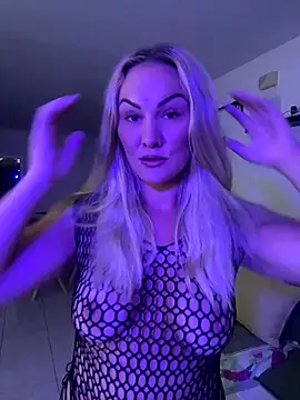 Snapshot of NastyMilf_ chatting on October 11, 6:10 pm NastyMilf  online show from October 11, 6:10 pm