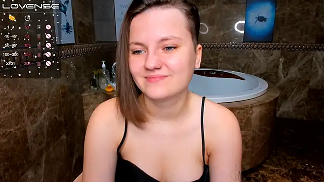 MelindaTin online show from November 3, 1:53 am