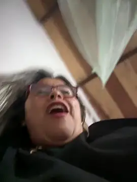 Snapshot of Ixchel_Anaid chatting on October 29, 12:42 pm Ixchel Anaid online show from October 29, 12:42 pm