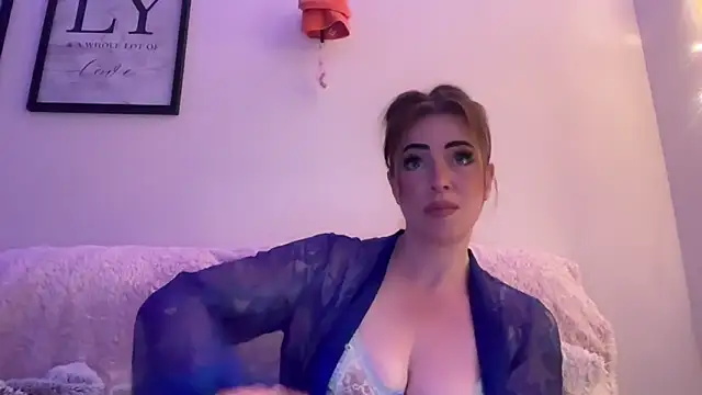 MuckyMILF online show from April 23, 8:11 pm