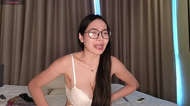 LucyNuty online show from October 11, 7:13 am