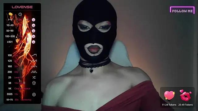 Snapshot of Bigfemblue chatting on October 12, 1:08 am Bigfemblue online show from October 12, 1:08 am