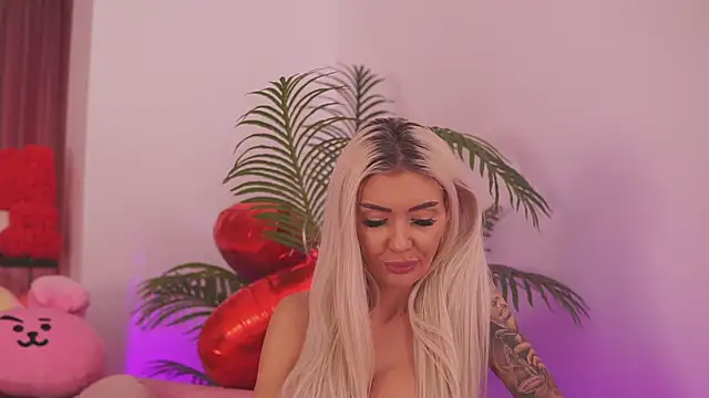 fallingangel online show from November 3, 9:13 am