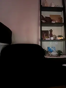 Snapshot of Amanita_Bloom chatting on October 5, 2:49 am Amanita Bloom online show from October 5, 2:49 am