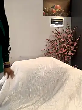 Snapshot of CurvyDesire1 chatting on October 19, 11:56 am CurvyDesire1 online show from October 19, 11:56 am