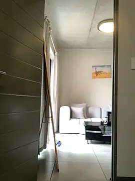 CurvyDesire1 online show from November 17, 5:52 am