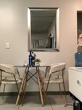 Snapshot of CurvyDesire1 chatting on October 30, 8:21 pm CurvyDesire1 online show from October 30, 8:21 pm