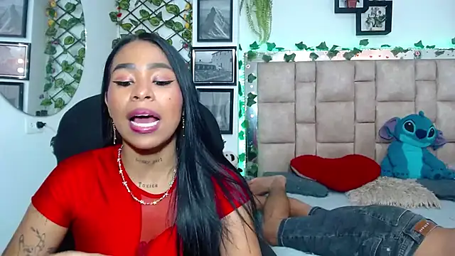 Mollyxdamiam online show from October 18, 7:44 am