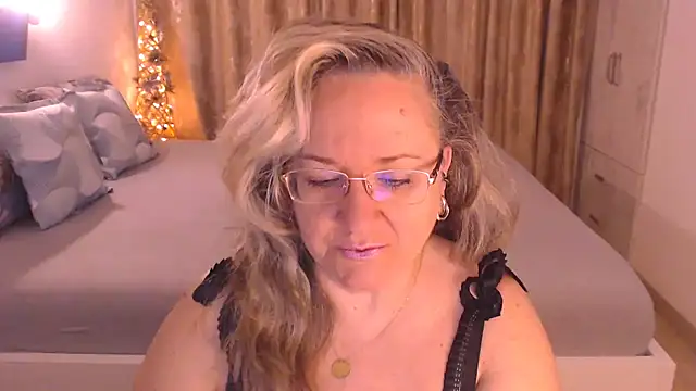 Raisshy online show from March 20, 5:12 am