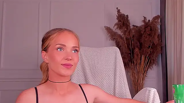 daisyd001 online show from June 23, 9:29 am
