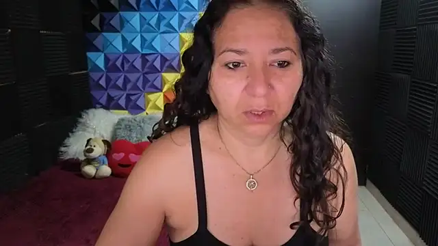 Snapshot of katifoxx chatting on October 11, 3:59 pm katifoxx online show from October 11, 3:59 pm