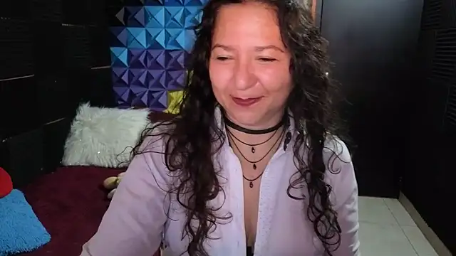 katifoxx online show from January 31, 7:11 pm