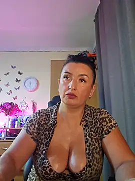 Snapshot of Hotangel75 chatting on October 7, 7:57 am Hotangel75 online show from October 7, 7:57 am