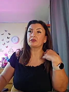 Snapshot of Hotangel75 chatting on October 15, 9:23 am Hotangel75 online show from October 15, 9:23 am