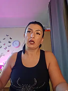 Snapshot of Hotangel75 chatting on October 29, 7:01 am Hotangel75 online show from October 29, 7:01 am