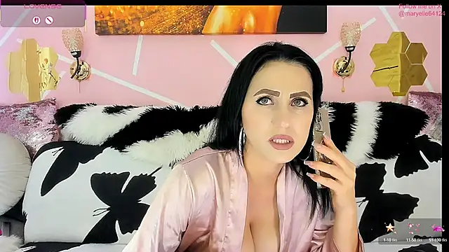 Snapshot of Maryelle chatting on October 7, 8:24 pm Maryelle online show from October 7, 8:24 pm