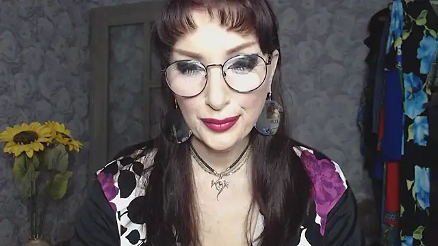 Aziza1 online show from May 12, 4:24 pm