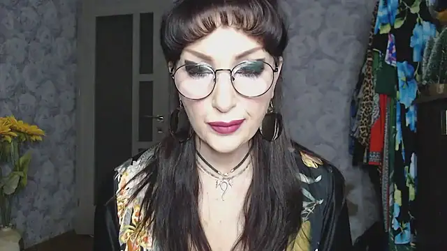 Aziza1 online show from February 4, 1:47 pm