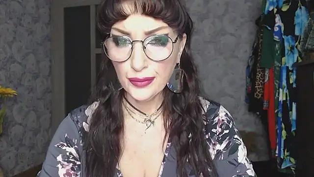 Aziza1 online show from February 18, 1:54 pm