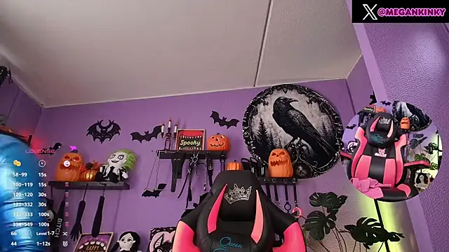 Snapshot of fetishkinkymeganx chatting on October 14, 4:20 pm fetishkinkymeganx online show from October 14, 4:20 pm