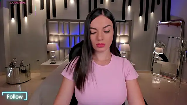 MorganHicks online show from December 5, 7:59 pm