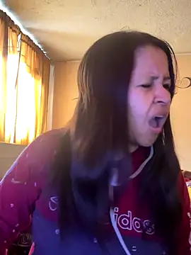 Snapshot of latinfemale chatting on October 5, 5:40 pm latinfemale online show from October 5, 5:40 pm