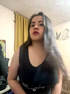 Snapshot of latinfemale chatting on October 9, 11:53 pm latinfemale online show from October 9, 11:53 pm