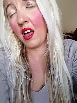 Mllesha74000 online show from September 27, 1:29 pm