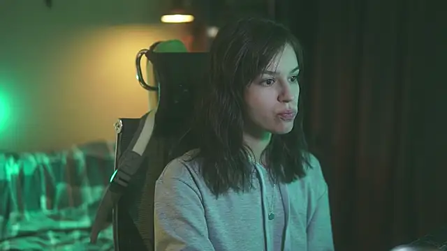 alyssa sweet online show from September 19, 5:28 am