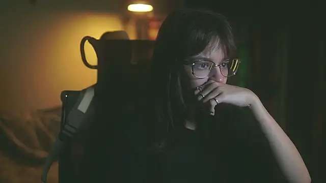 alyssa sweet online show from October 1, 4:17 am