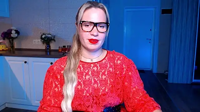 Snapshot of HotTiffani chatting on September 23, 3:32 pm HotTiffani online show from September 23, 3:32 pm