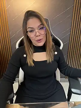 KellyBrooklyn  online show from February 17, 3:55 pm