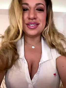 Snapshot of miamellycious chatting on September 25, 2:05 pm miamellycious online show from September 25, 2:05 pm