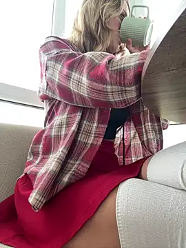 Snapshot of Puzdosia chatting on October 20, 8:50 am Puzdosia online show from October 20, 8:50 am