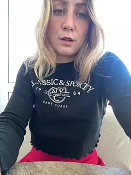 Snapshot of Puzdosia chatting on October 4, 8:31 am Puzdosia online show from October 4, 8:31 am