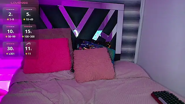 Snapshot of cami_suarez_ chatting on October 1, 3:55 am cami suarez online show from October 1, 3:55 am