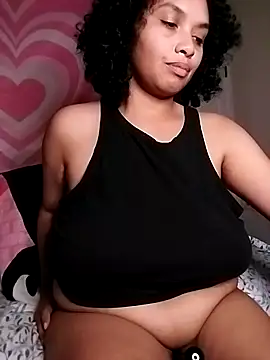 TasteeKitty online show from November 9, 6:53 am