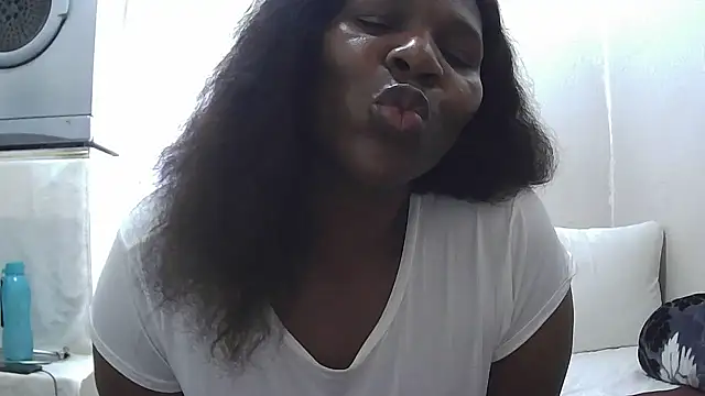 Snapshot of Delicioussexy chatting on October 15, 6:05 am Delicioussexy online show from October 15, 6:05 am