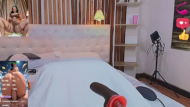 valerie lya online show from April 20, 1:14 pm