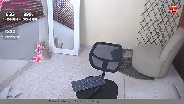 Snapshot of NicoleSantana chatting on September 30, 9:52 pm NicoleSantana online show from September 30, 9:52 pm