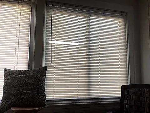 Jcharlesnew69xh online show from October 23, 9:43 pm