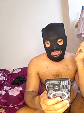 Snapshot of gogo_medo chatting on October 8, 7:02 am gogo medo online show from October 8, 7:02 am