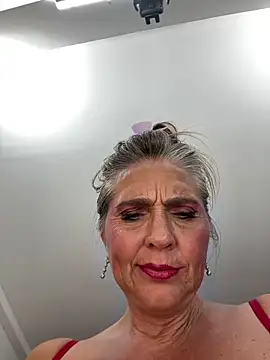 Snapshot of Alimela chatting on October 18, 7:59 pm Alimela online show from October 18, 7:59 pm